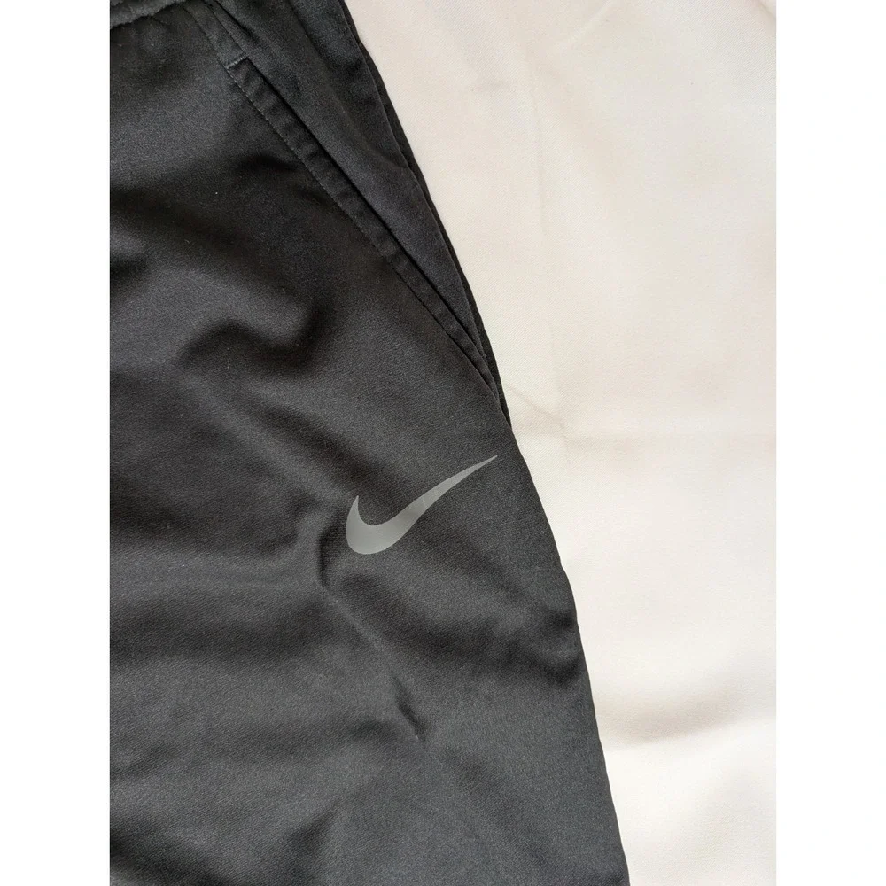 Nike Therma-FIT Jogger Pants Mens Size M Black Fleece Pockets Athletic